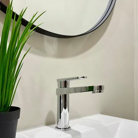 Royal - Modern & Private In Center Sunny 4*