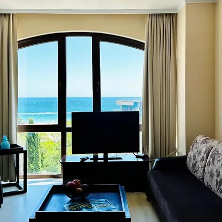 Royal - Modern & Private In Center Sunny 4* סאני ביץ'