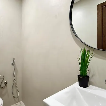 Royal - Modern & Private In Center Sunny アパートホテル サニービーチ