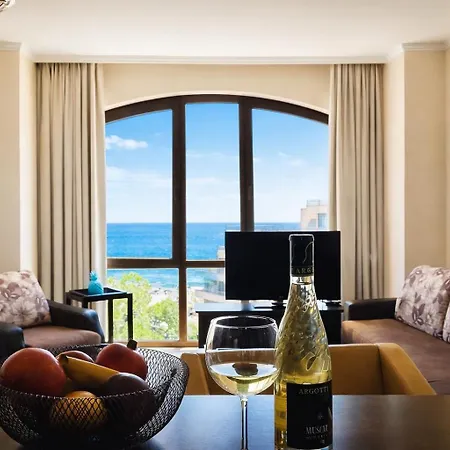 Royal - Modern & Private In Center Sunny アパートホテル 4*