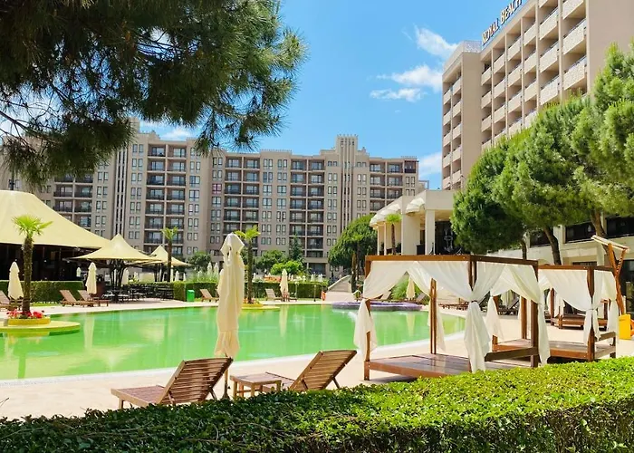 Royal - Modern & Private In Center Sunny 4* ساني بيتش