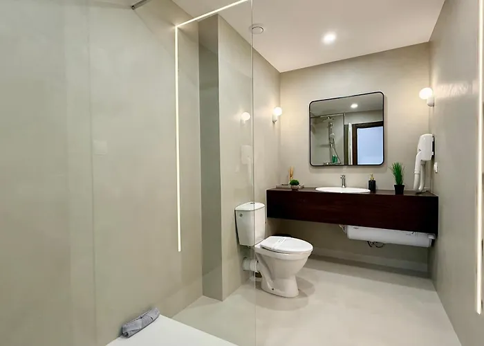 Aparthotel Royal - Modern & Private In Center Sunny 4*