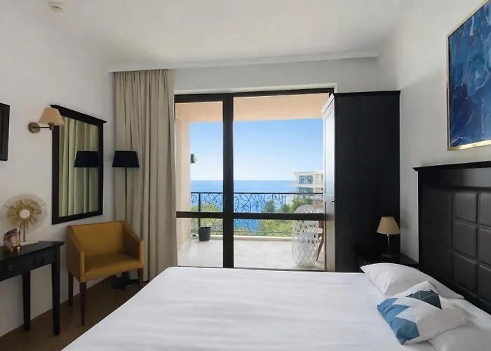 Royal - Modern & Private In Center Sunny شقة فندقية ساني بيتش