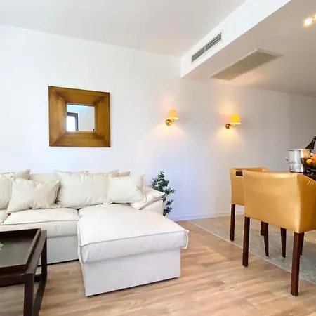 Hotel de apartamente Royal - Modern & Private In Center Sunny