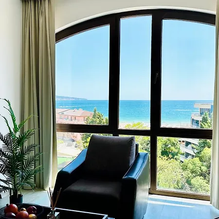 Aparthotel Royal - Modern & Private In Center Sunny Slantschew brjag