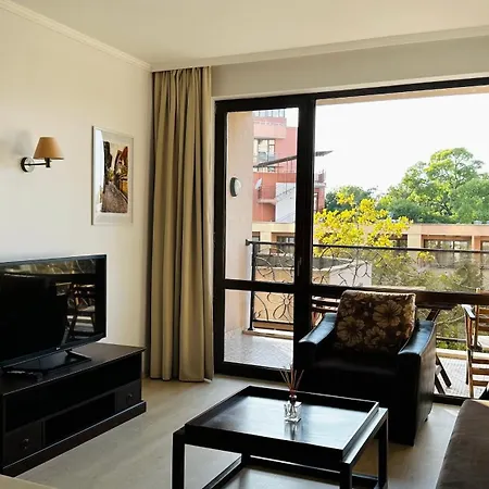 Royal - Modern & Private In Center Sunny Napospart