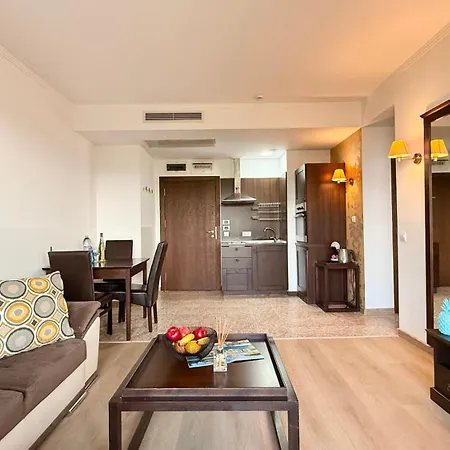 Aparthotel Royal - Modern & Private In Center Sunny Slantschew brjag