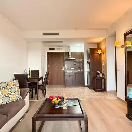 Royal - Modern & Private In Center Sunny Apart Otel *