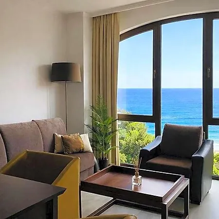 Royal - Modern & Private In Center Sunny Apartmanhotel Napospart