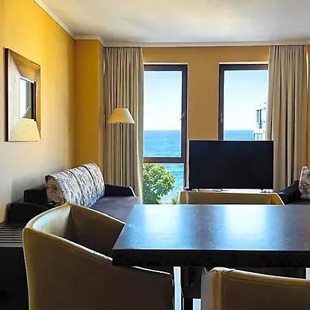 Royal - Modern & Private In Center Sunny Apartmanhotel Napospart