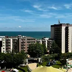 Apartahotel Royal - Modern & Private In Center Sunny Sunny Beach