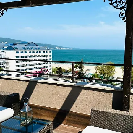 Royal - Modern & Private In Center Sunny Lägenhetshotell