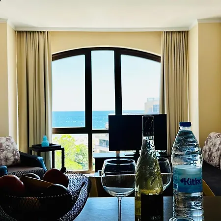Royal - Modern & Private In Center Sunny Apart-hotel *