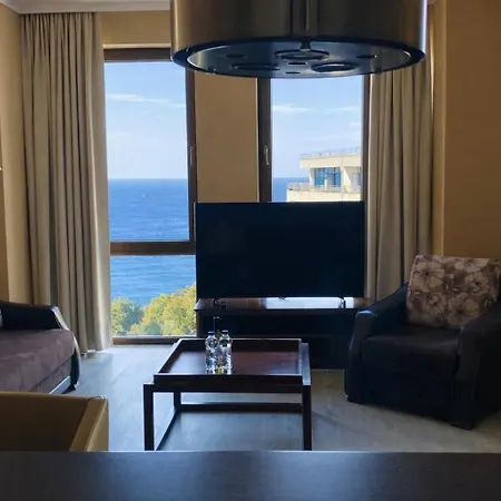Royal - Modern & Private In Center Sunny Apart Otel