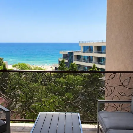 Royal - Modern & Private In Center Sunny 4*