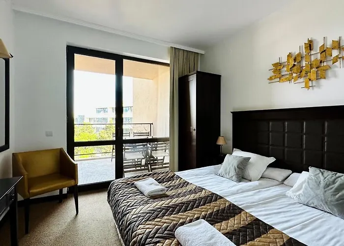 Royal - Modern & Private In Center Sunny Слънчев бряг