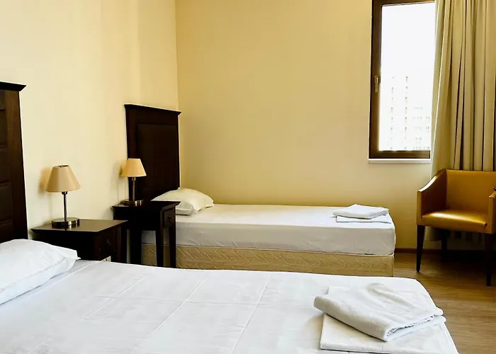 Royal - Modern & Private In Center Sunny Апартхотел 4*