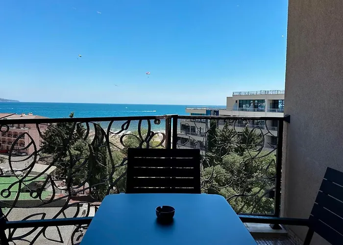 Апартхотел Royal - Modern & Private In Center Sunny Слънчев бряг