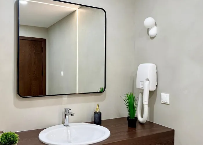 Royal - Modern & Private In Center Sunny 4* Слънчев бряг