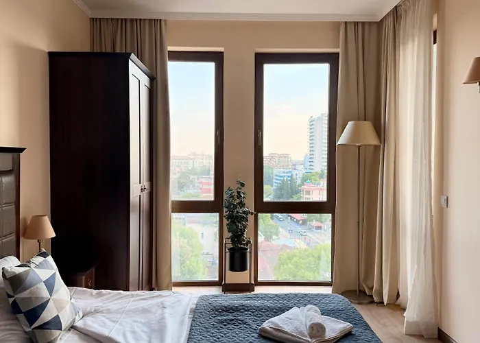 Royal - Modern & Private In Center Sunny 4* Слънчев бряг